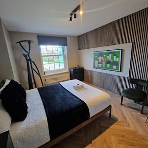 Kamer met een King Size Bed
